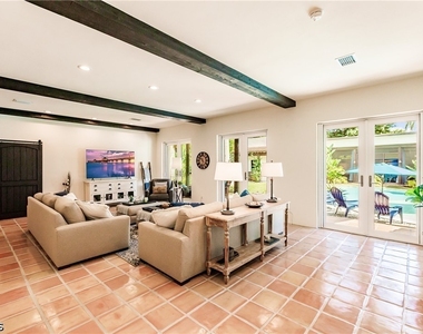 1291 Caloosa Drive - Photo Thumbnail 5