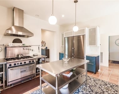 1291 Caloosa Drive - Photo Thumbnail 7