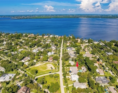 1291 Caloosa Drive - Photo Thumbnail 22
