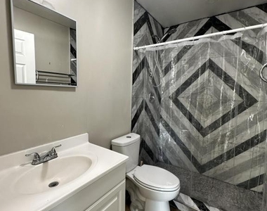 127 Gordon Avenue S - Photo Thumbnail 6