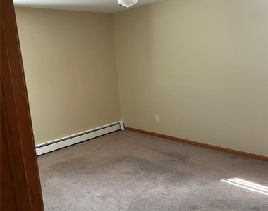 334 Copeland - Photo Thumbnail 3