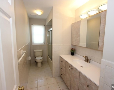 130 Orchard - Photo Thumbnail 6