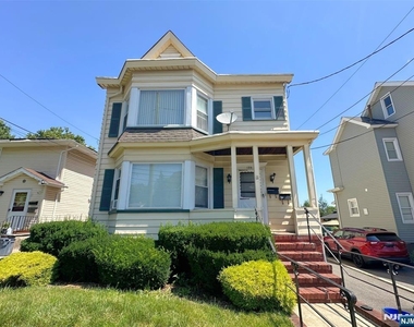 120 Fenner - Photo Thumbnail 23
