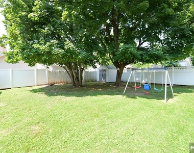 968-972 Byron - Photo Thumbnail 17