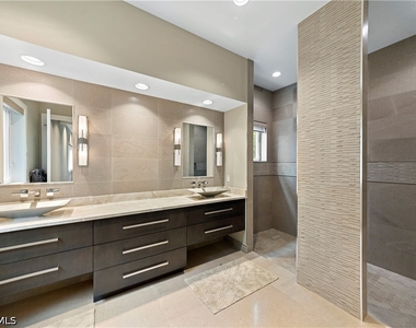 9169 Mercato Way - Photo Thumbnail 17