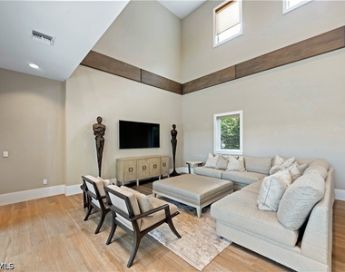 9169 Mercato Way - Photo Thumbnail 4
