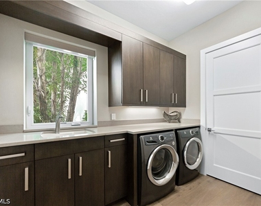9169 Mercato Way - Photo Thumbnail 15