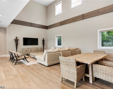9169 Mercato Way - Photo Thumbnail 3