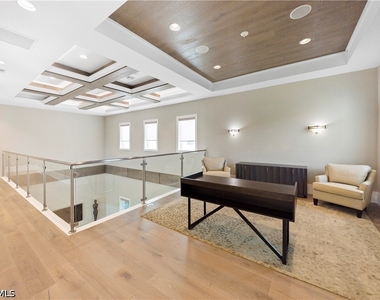 9169 Mercato Way - Photo Thumbnail 16