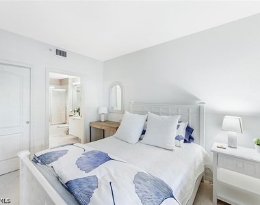 7638 Pebble Creek Circle - Photo Thumbnail 17