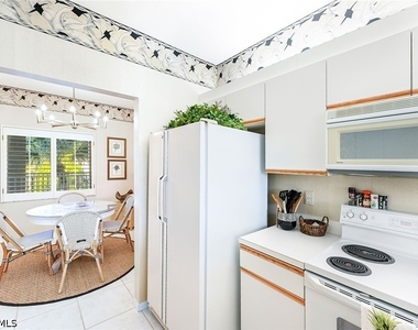 7638 Pebble Creek Circle - Photo Thumbnail 8