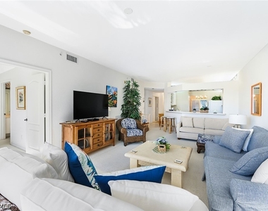 7638 Pebble Creek Circle - Photo Thumbnail 6