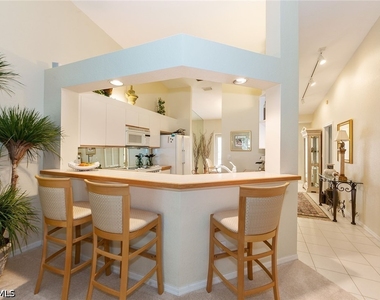 7050 Barrington Circle - Photo Thumbnail 5
