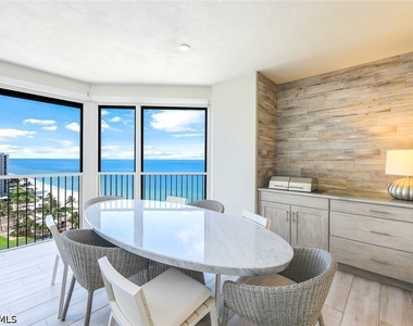 4051 Gulf Shore Boulevard N - Photo Thumbnail 8