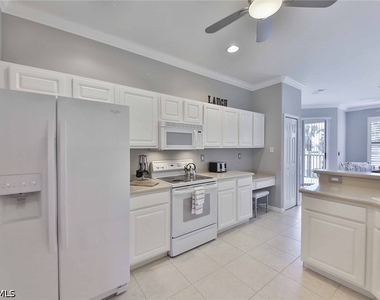 2215 Arielle Drive - Photo Thumbnail 8