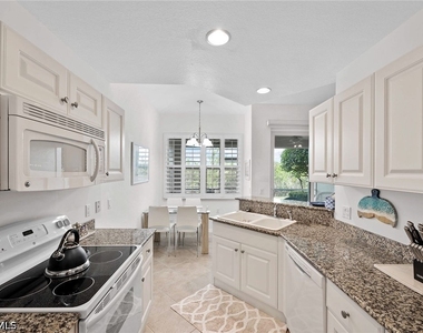 4685 Hawks Nest Way - Photo Thumbnail 12