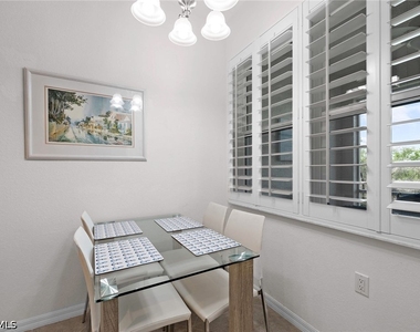 4685 Hawks Nest Way - Photo Thumbnail 13
