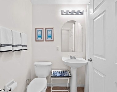 4685 Hawks Nest Way - Photo Thumbnail 20