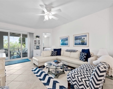 4685 Hawks Nest Way - Photo Thumbnail 8