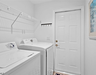 4685 Hawks Nest Way - Photo Thumbnail 21