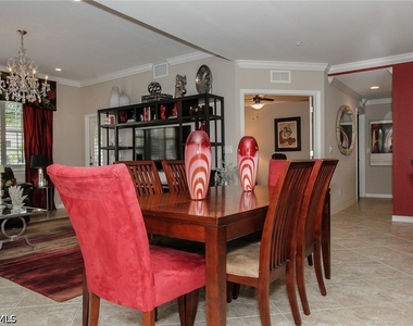 8531 Violeta Street - Photo Thumbnail 7
