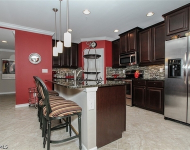 8531 Violeta Street - Photo Thumbnail 5