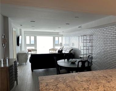 25900 Hickory Boulevard - Photo Thumbnail 5