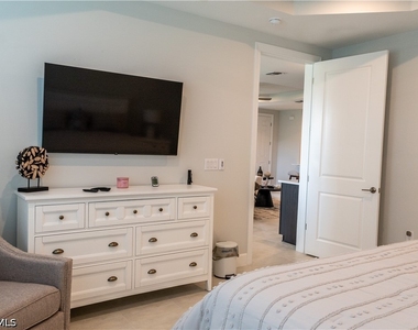 15335 Lucerna Street - Photo Thumbnail 14