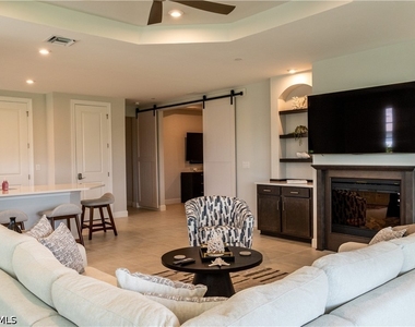 15335 Lucerna Street - Photo Thumbnail 10