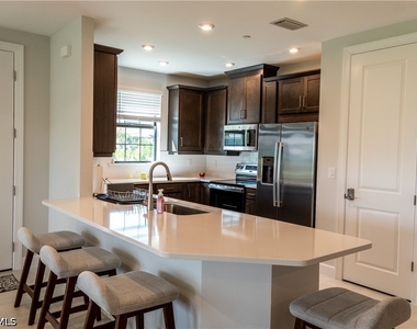 15335 Lucerna Street - Photo Thumbnail 23