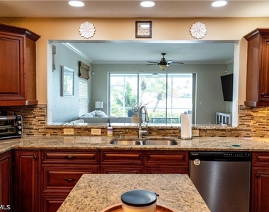 8340 Mystic Greens Way - Photo Thumbnail 11