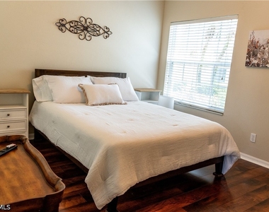8340 Mystic Greens Way - Photo Thumbnail 19