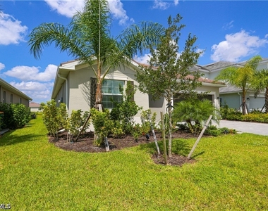 2155 Hamlin Street - Photo Thumbnail 5