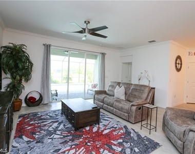 2155 Hamlin Street - Photo Thumbnail 42