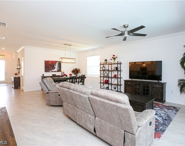 2155 Hamlin Street - Photo Thumbnail 46
