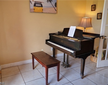 5325 Beauty Street - Photo Thumbnail 18