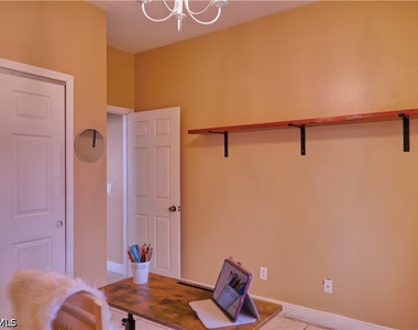 5325 Beauty Street - Photo Thumbnail 3