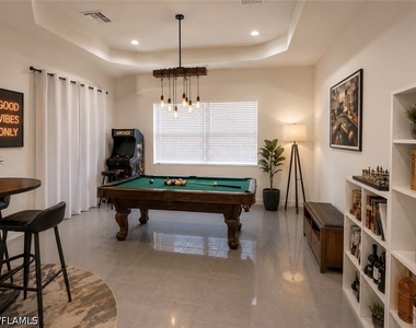 7849 Founders Lane - Photo Thumbnail 10