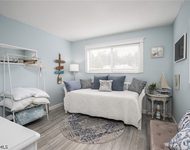 766 Central Avenue - Photo Thumbnail 13