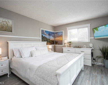 766 Central Avenue - Photo Thumbnail 11