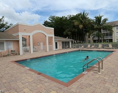 3250 Cypress Glen Way - Photo Thumbnail 21