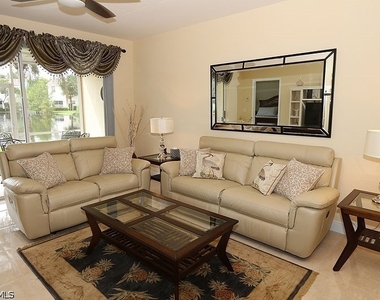 3250 Cypress Glen Way - Photo Thumbnail 2