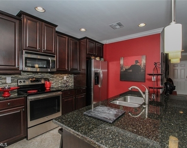 8531 Violeta Street - Photo Thumbnail 6