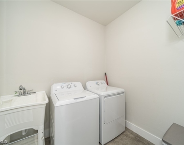 1608 Nw 38th Avenue - Photo Thumbnail 13