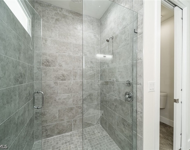 1608 Nw 38th Avenue - Photo Thumbnail 18