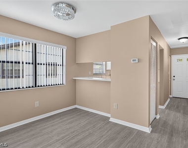 5365 Treetops Drive - Photo Thumbnail 9