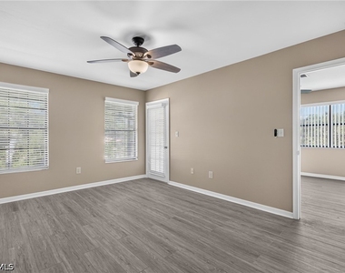 5365 Treetops Drive - Photo Thumbnail 11
