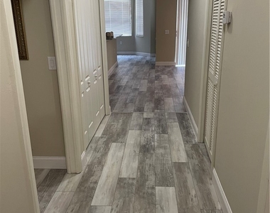3780 Sawgrass Way - Photo Thumbnail 12