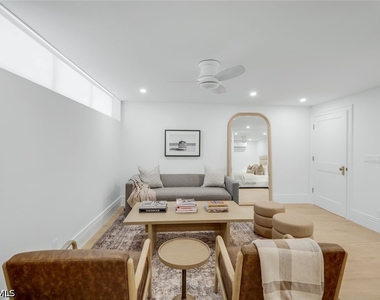 4041 Gulf Shore Boulevard N - Photo Thumbnail 12