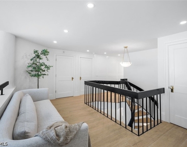 4041 Gulf Shore Boulevard N - Photo Thumbnail 15